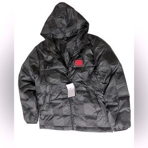 Brand New Nike Puffer Jacket , size S, color: grey/black plaid